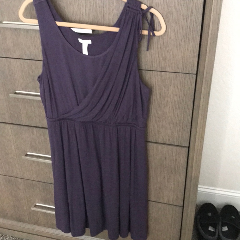 Like New Wrap Style Dress w/POCKETS